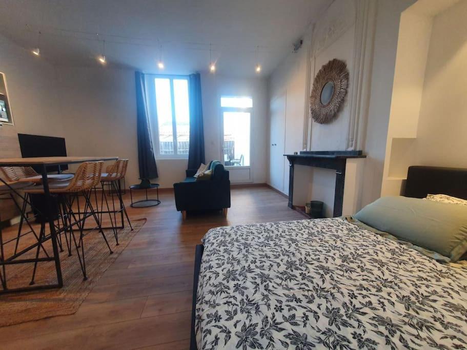 -Garrigue- Face A La Cite Medievale Studio Terrasse Classe 4☆ การ์กาซอน ภายนอก รูปภาพ
